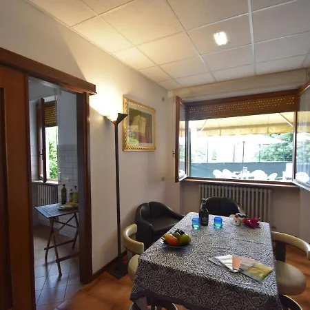 Quaint Holiday At With Lake View