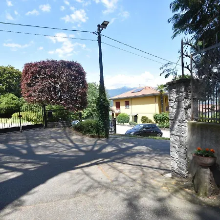 Holiday home Quaint Holiday At With Lake View
