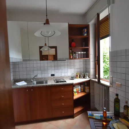 Quaint Holiday At With Lake View